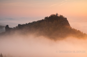 Papststein im Nebel