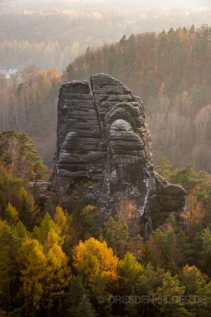 Talwächter im Herbst