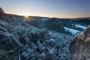 Sonnenaufgang in den Feldsteinen