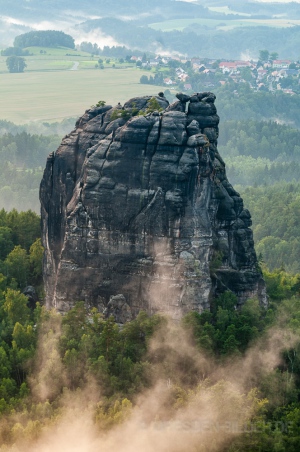 Nebelschwaden am Falkenstein